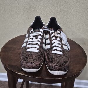 Adidas Tokyo Women's Snakeskin Brown and White Sneakers JS4022 Size 10